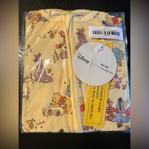 💛Little Sleepies Disney Playtime with Pooh Convertible Zippy💛